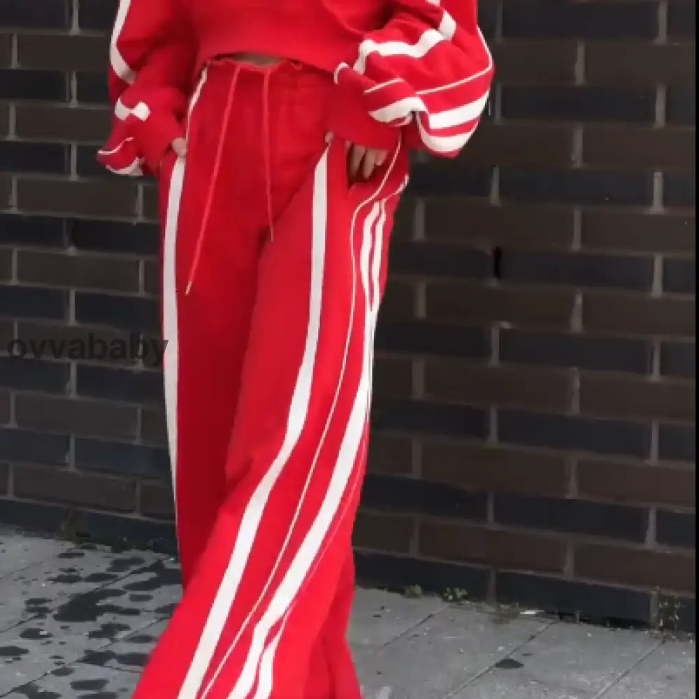 2-teiliges Set: Sweatshirt mit V-Ausschnitt und Hose mit weitem Bein Zweiteilige Sets