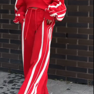 2-teiliges Set: Sweatshirt mit V-Ausschnitt und Hose mit weitem Bein