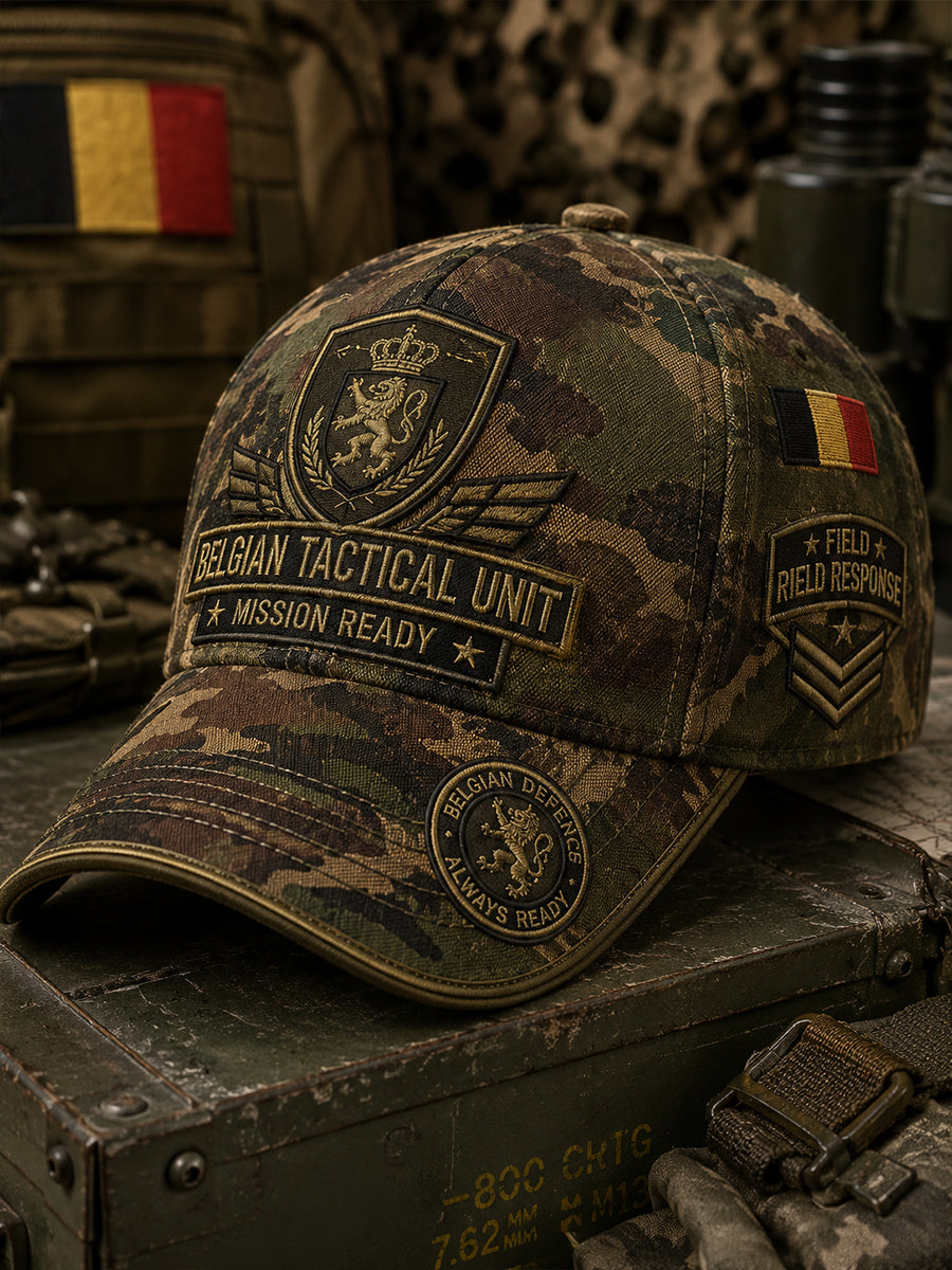 Herren Hut im Vintage-Stil mit militärisch inspirierten Print