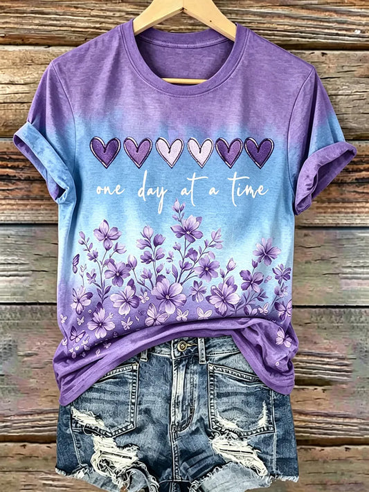Damen-Print-T-Shirt mit lila Blumen und Alzheimer-Bewusstsein