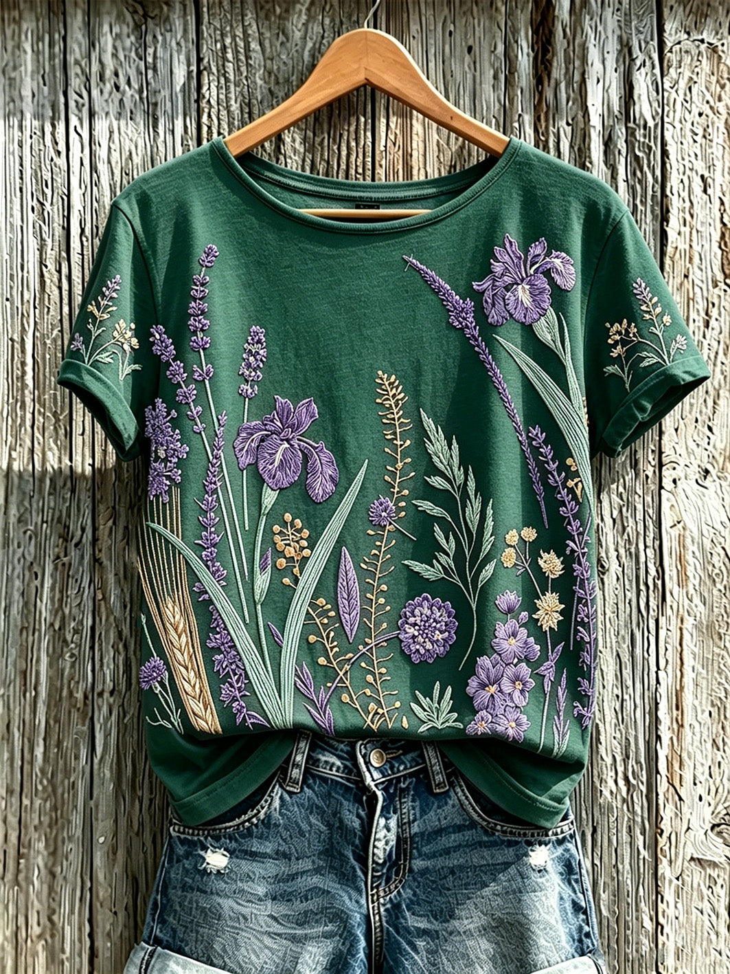 Bedrucktes lässiges T-Shirt mit lila Pflanzen blumen muster für Frauen