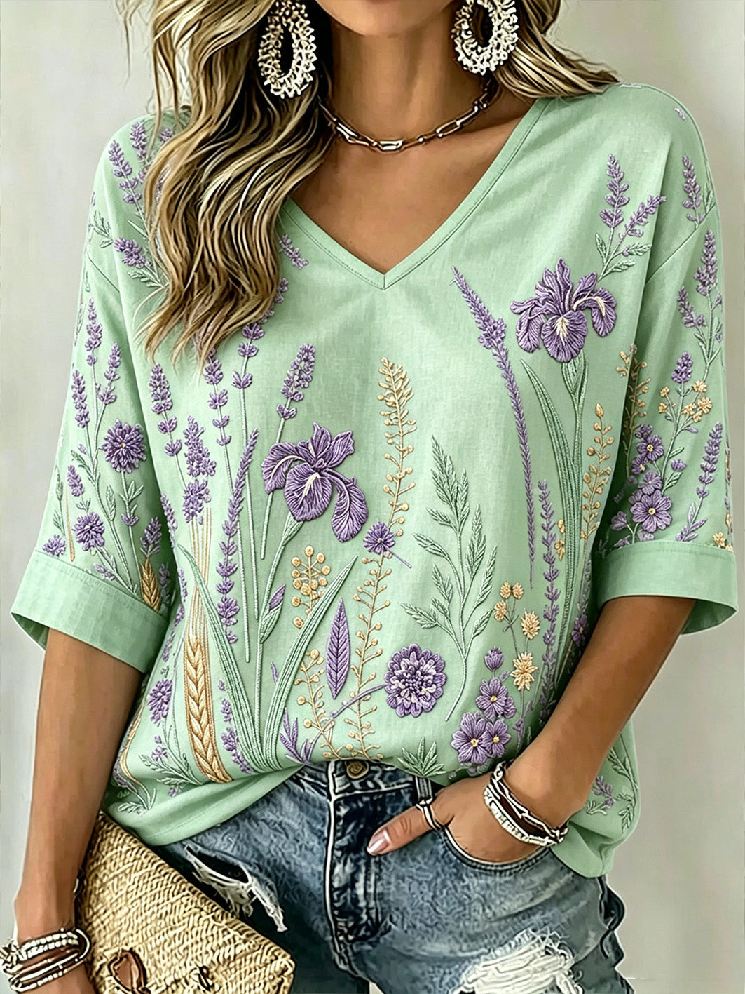 Damen-T-Shirt mit V-Ausschnitt, lila Pflanzen muster, bedrucktes, mittellanges Ärmel