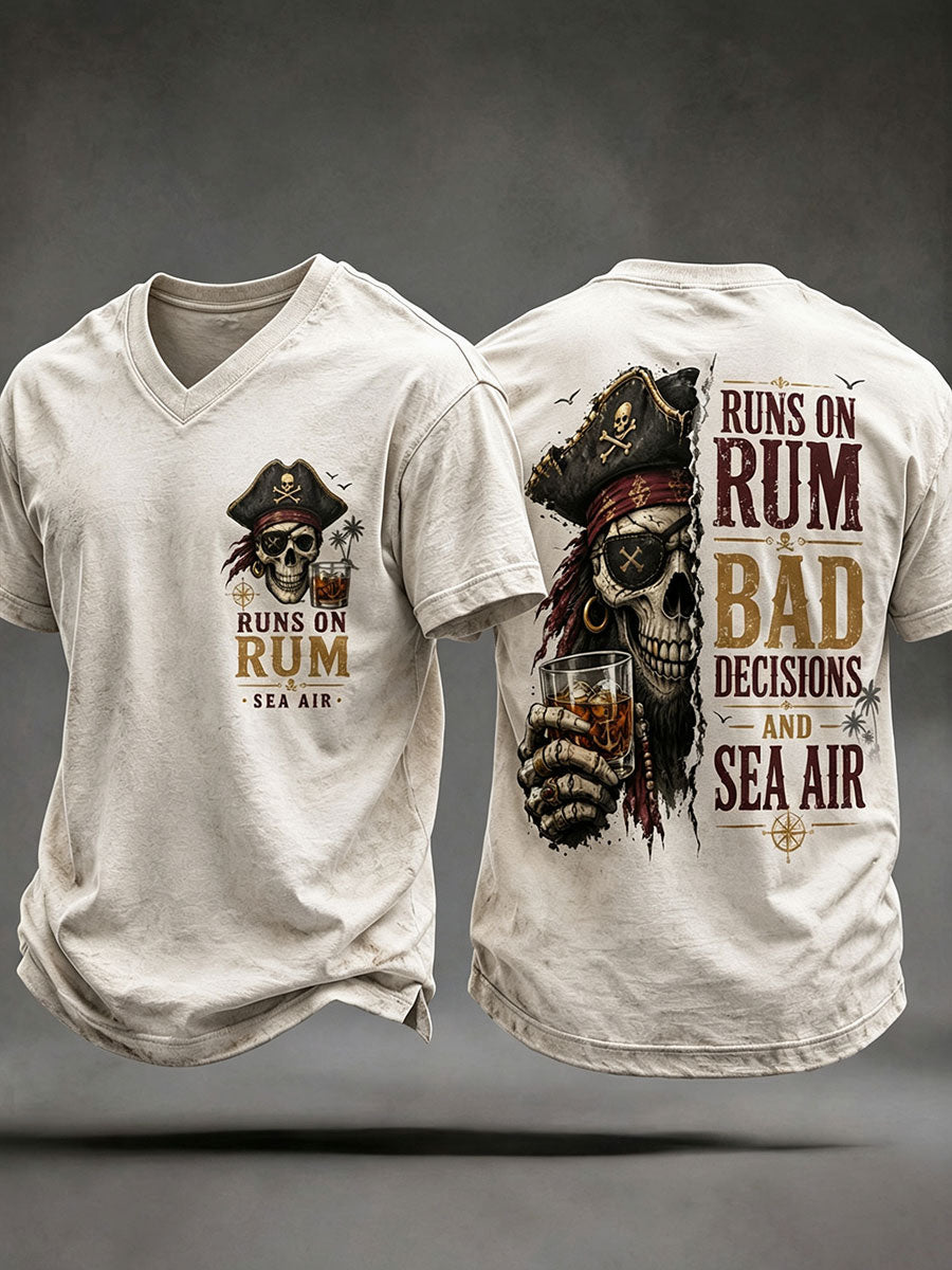 Herren-T-Shirts mit dem Aufdruck „Läuft auf Rum, schlechten Entscheidungen und Seeluft“