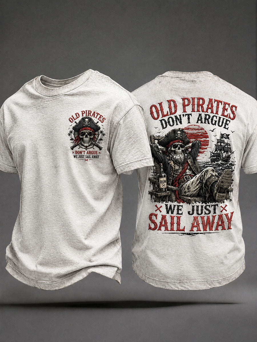 Herren-T-Shirts mit dem Spruch „Alte Piraten streiten nicht – wir segeln einfach davon“