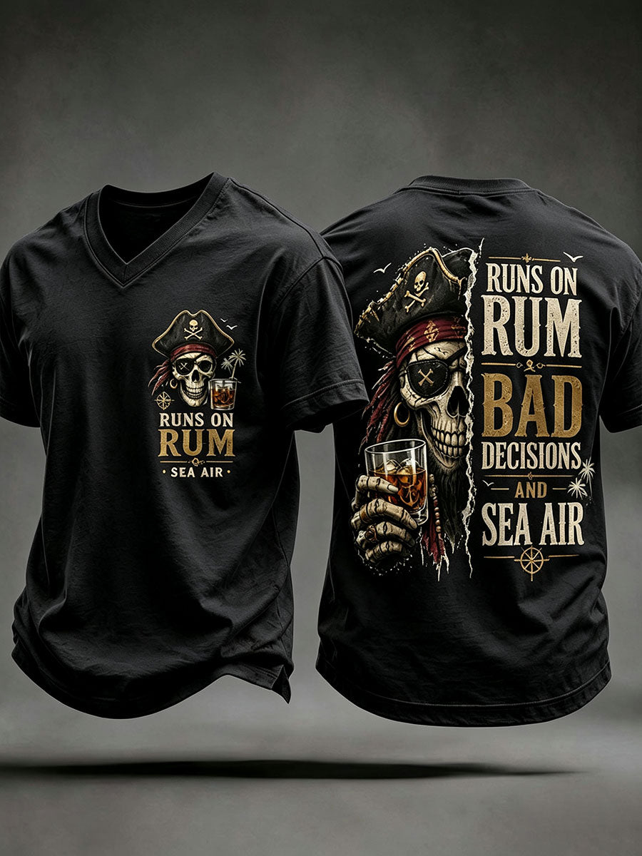 Herren-T-Shirts mit dem Aufdruck „Läuft auf Rum, schlechten Entscheidungen und Seeluft“