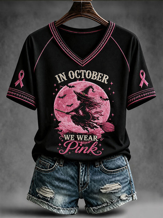 Frauen im Oktober Wir tragen Rosa Hexe T-Shirt mit V-Ausschnitt