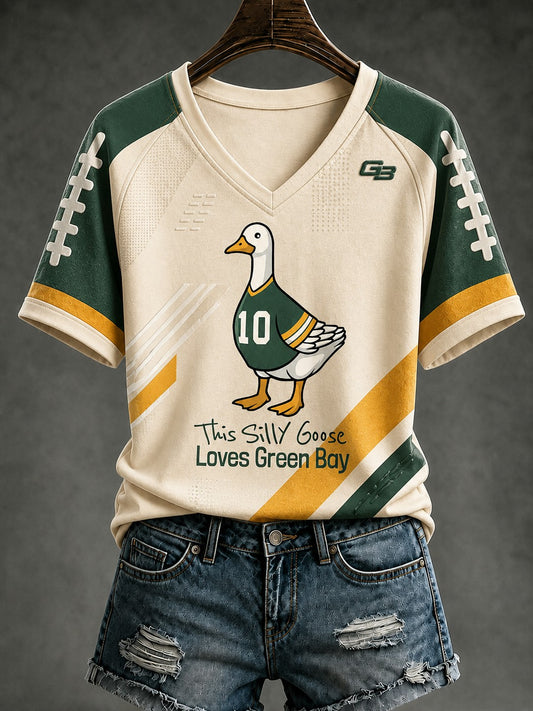 Damen-T-Shirt mit V-Ausschnitt und Green-Bay-Football-Print in Grün