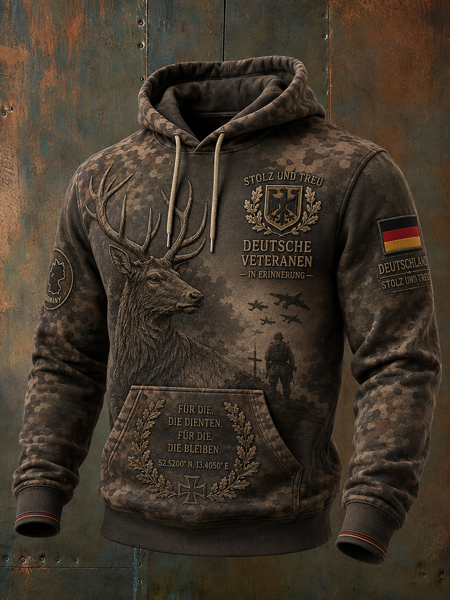 Herren-Kapuzenpullover im Vintage-Stil mit langen Ärmeln und camouflagefarbenem Gedenkdruck für Veteranen