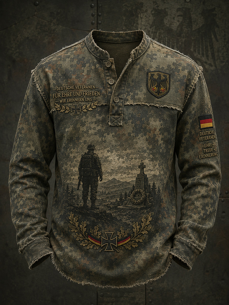 Herren-Top in Vintage-Stil mit Camouflage-Print und langen Ärmeln, im Veteranen-Design